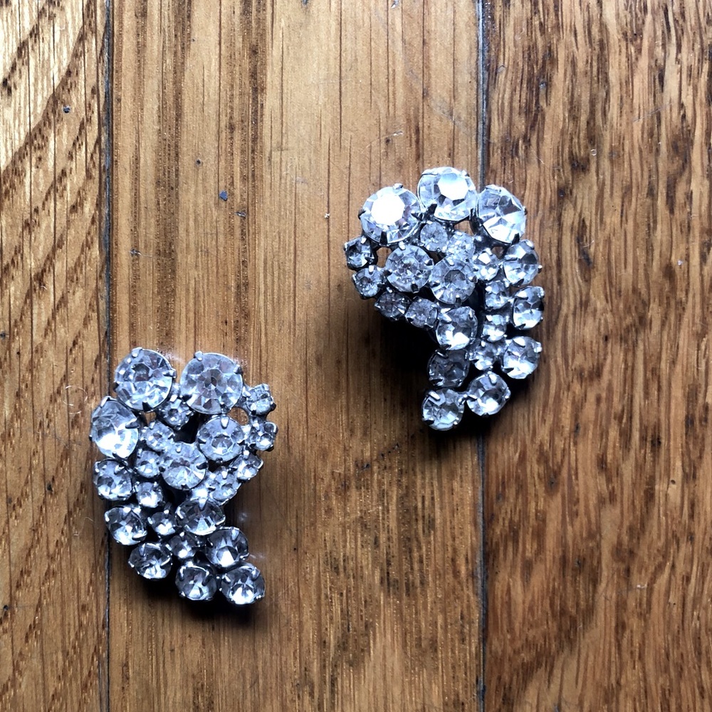 Authentic great condition vintage rhinestone clip on earrings